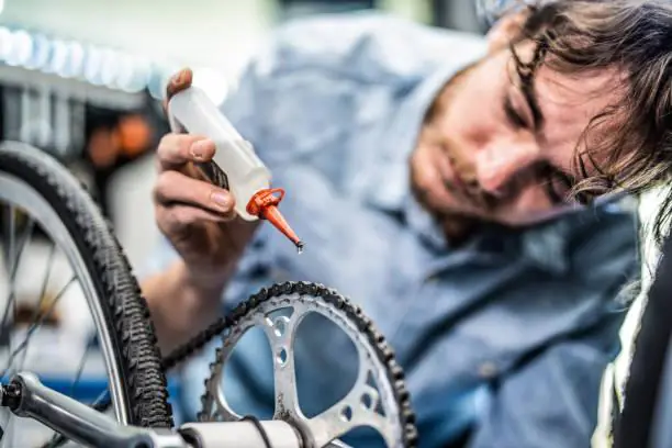 Guide complet des équipements essentiels pour votre vélo électrique 23 istockphoto 1194694054 612x612 1