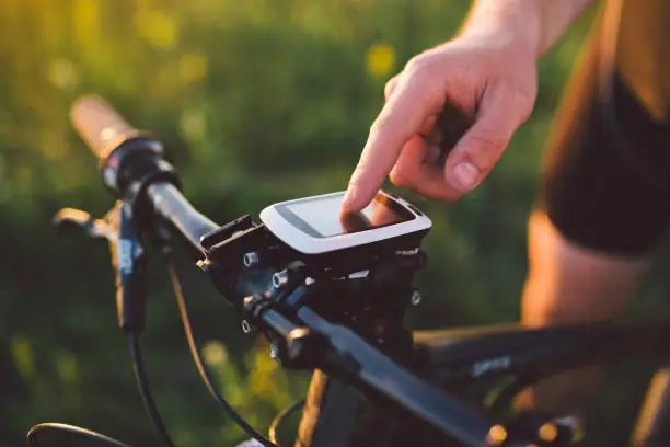 Guide complet des équipements essentiels pour votre vélo électrique 19 istockphoto 828176384 612x612 1