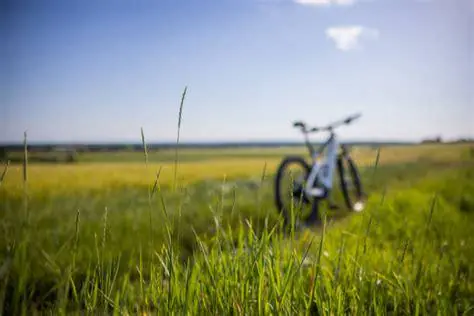 Le vélo électrique l’été – Profitez pleinement de la saison en e-bike ! 5 Parcours cyclable